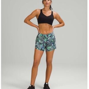 Lululemon Track That Mid-Rise Lined Short 5" size 4